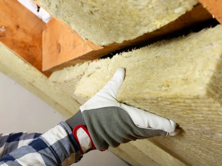 Izolație-acoperișuri-mansardari.ro